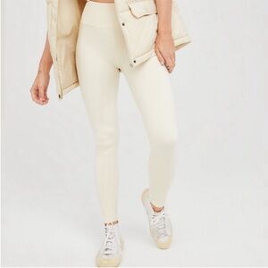 Offline by Aerie Seamless 7/8 Hi Rise Leggings